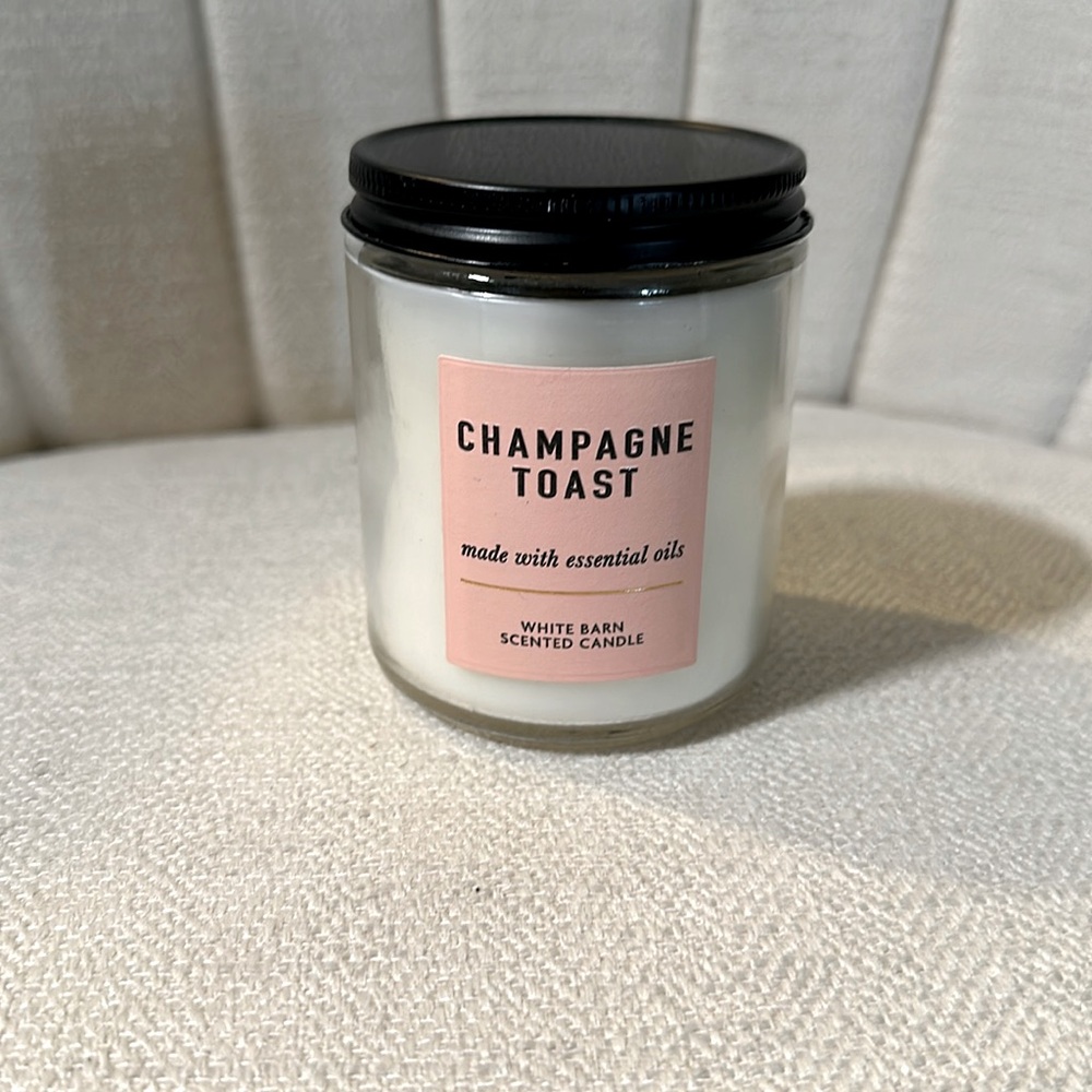 3/$8 - White Barn scented candle champagne toast - 7 oz